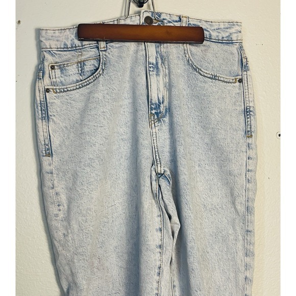 Zara Womens‎ White Color Wash Size 8 Boyfriend Jeans Cotton Spandex Read - Picture 3 of 7